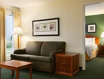 Hawthorn By Wyndham Airport Hotel 3*