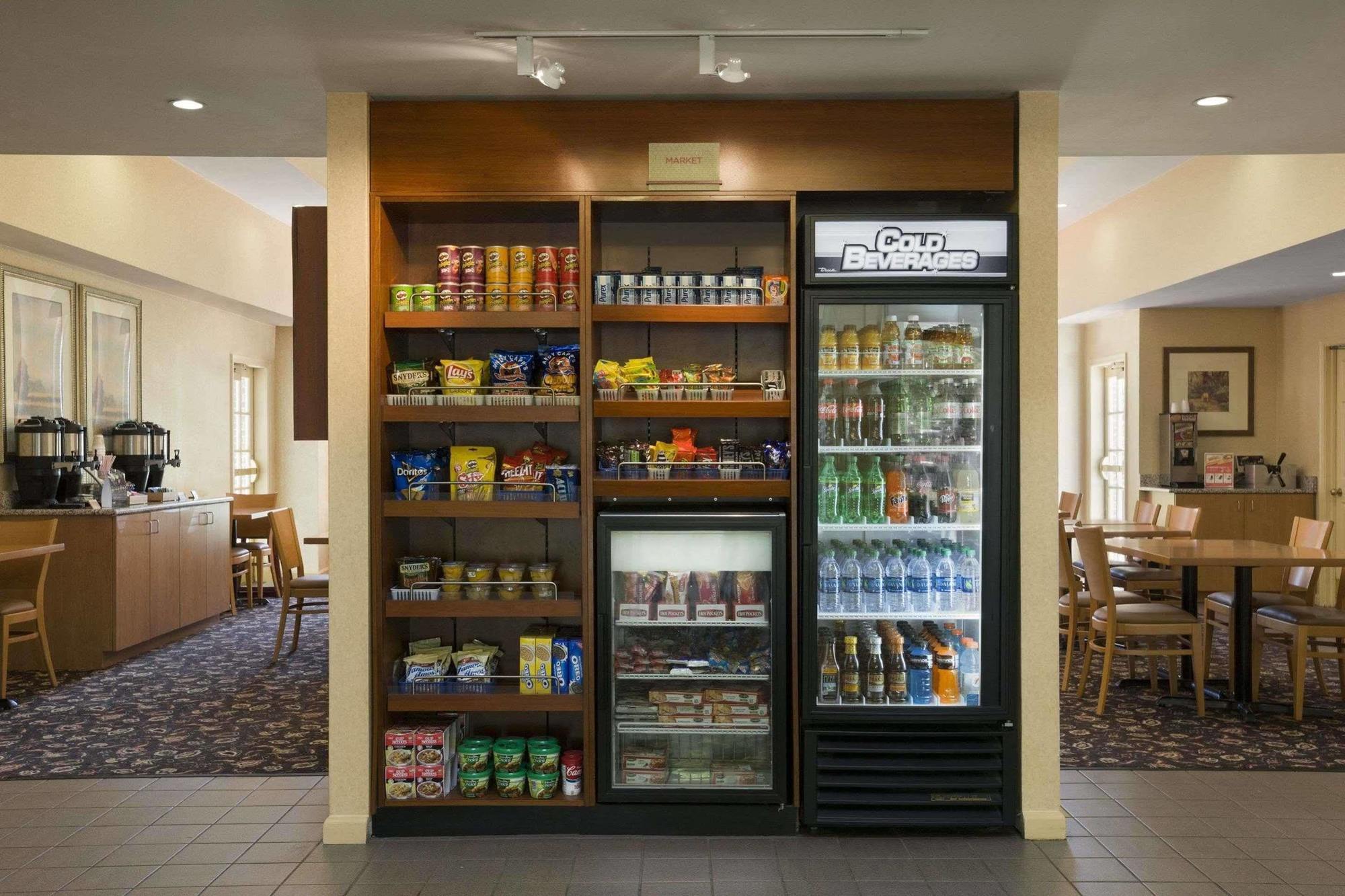 Hotel Hawthorn By Wyndham Airport